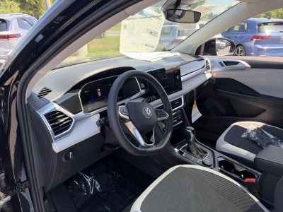 2026 Volkswagen Taos SE 4MOTION