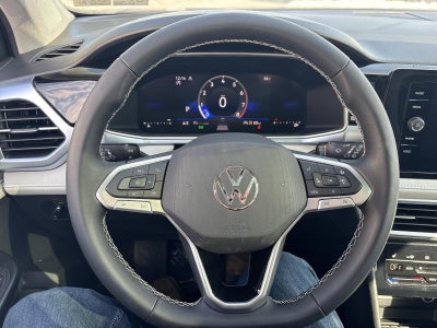 2026 Volkswagen Taos SE 4MOTION