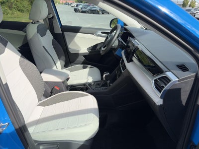 2027 Volkswagen Taos SE 4MOTION