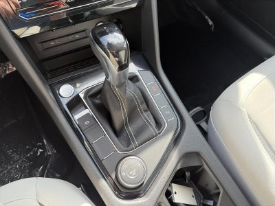 2027 Volkswagen Taos SE 4MOTION