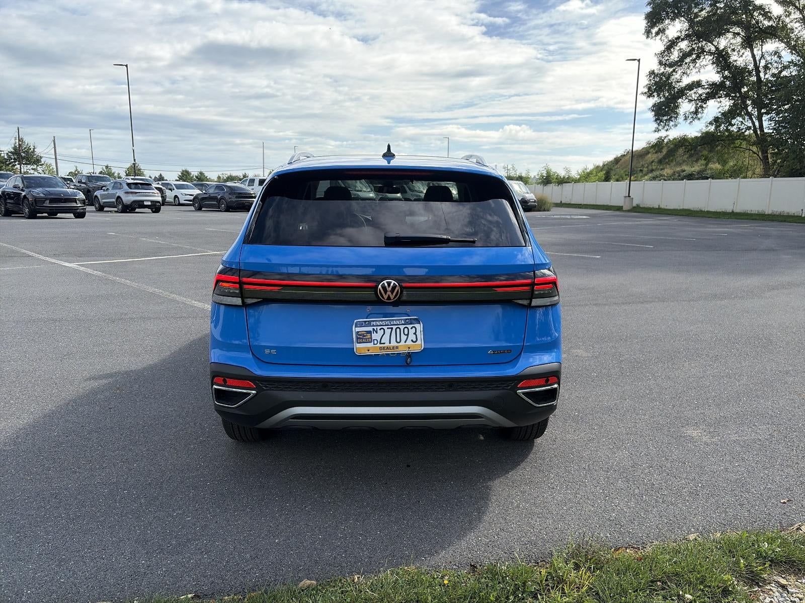 2027 Volkswagen Taos SE 4MOTION