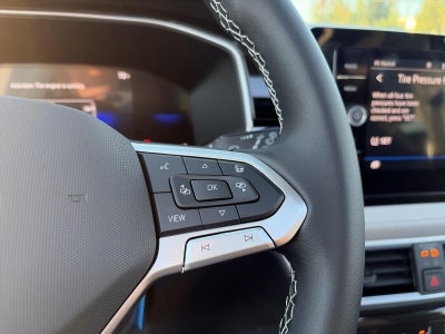 2027 Volkswagen Taos SE 4MOTION