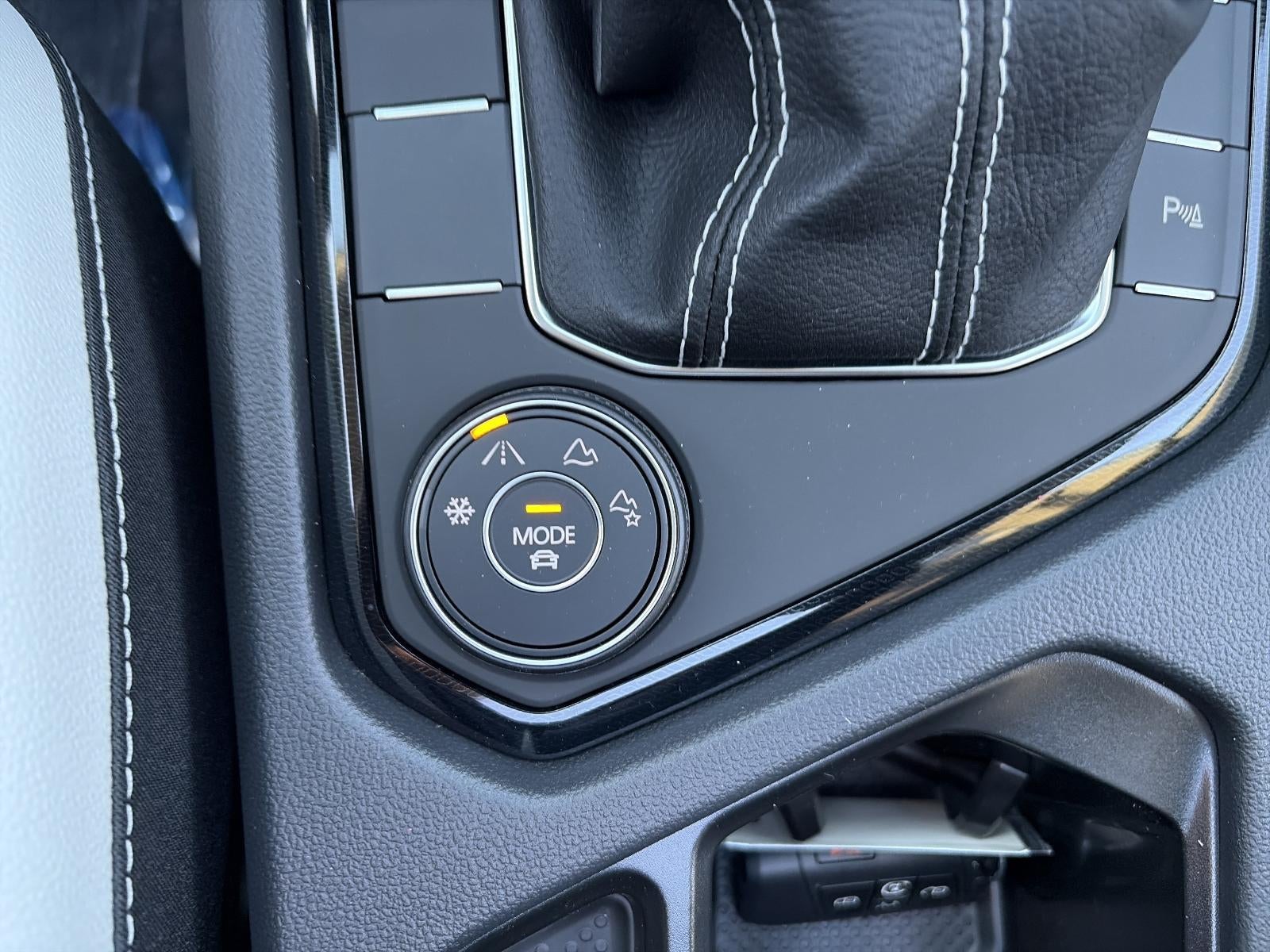 2027 Volkswagen Taos SE 4MOTION