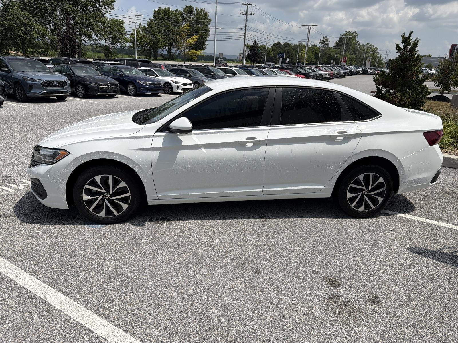 2024 Volkswagen Jetta S Auto