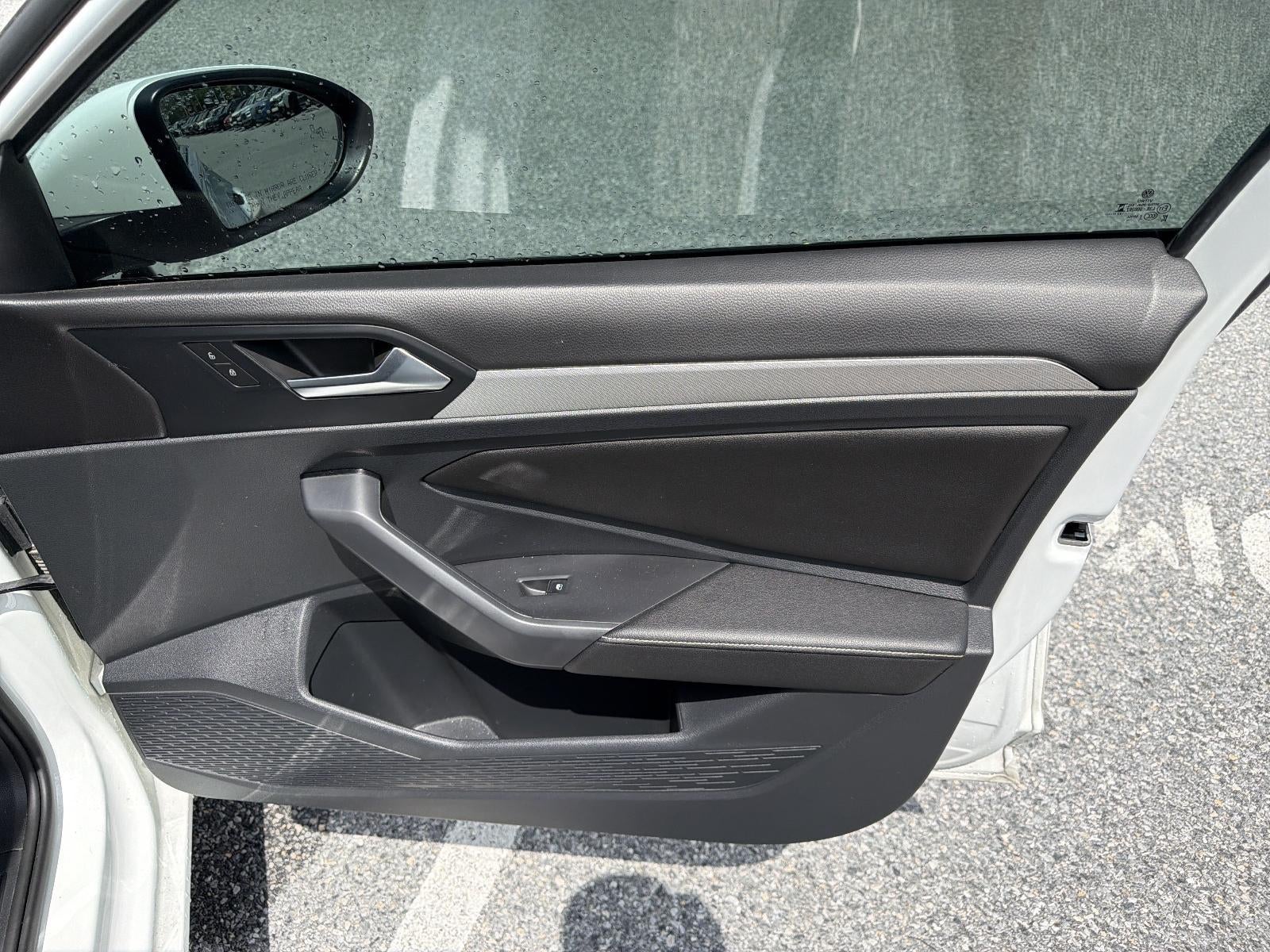 2024 Volkswagen Jetta S Auto