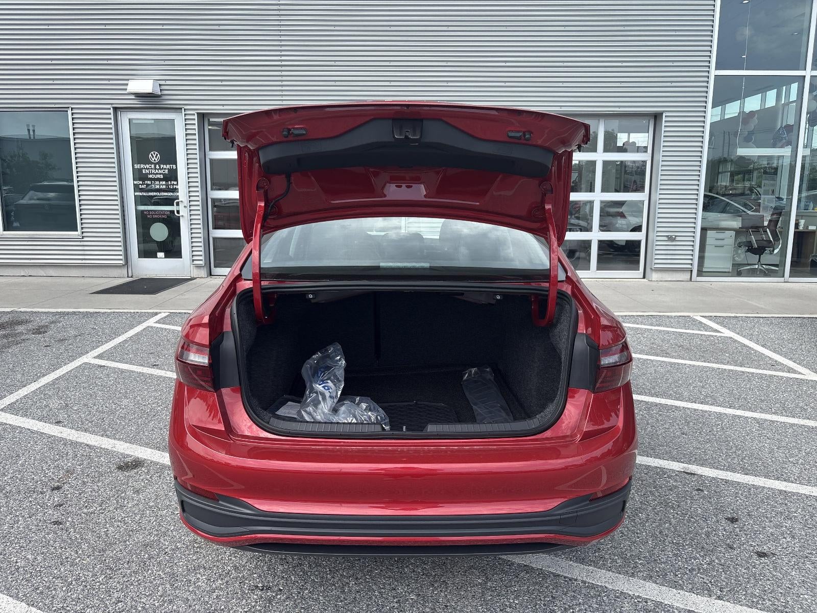 2025 Volkswagen Jetta SE Auto