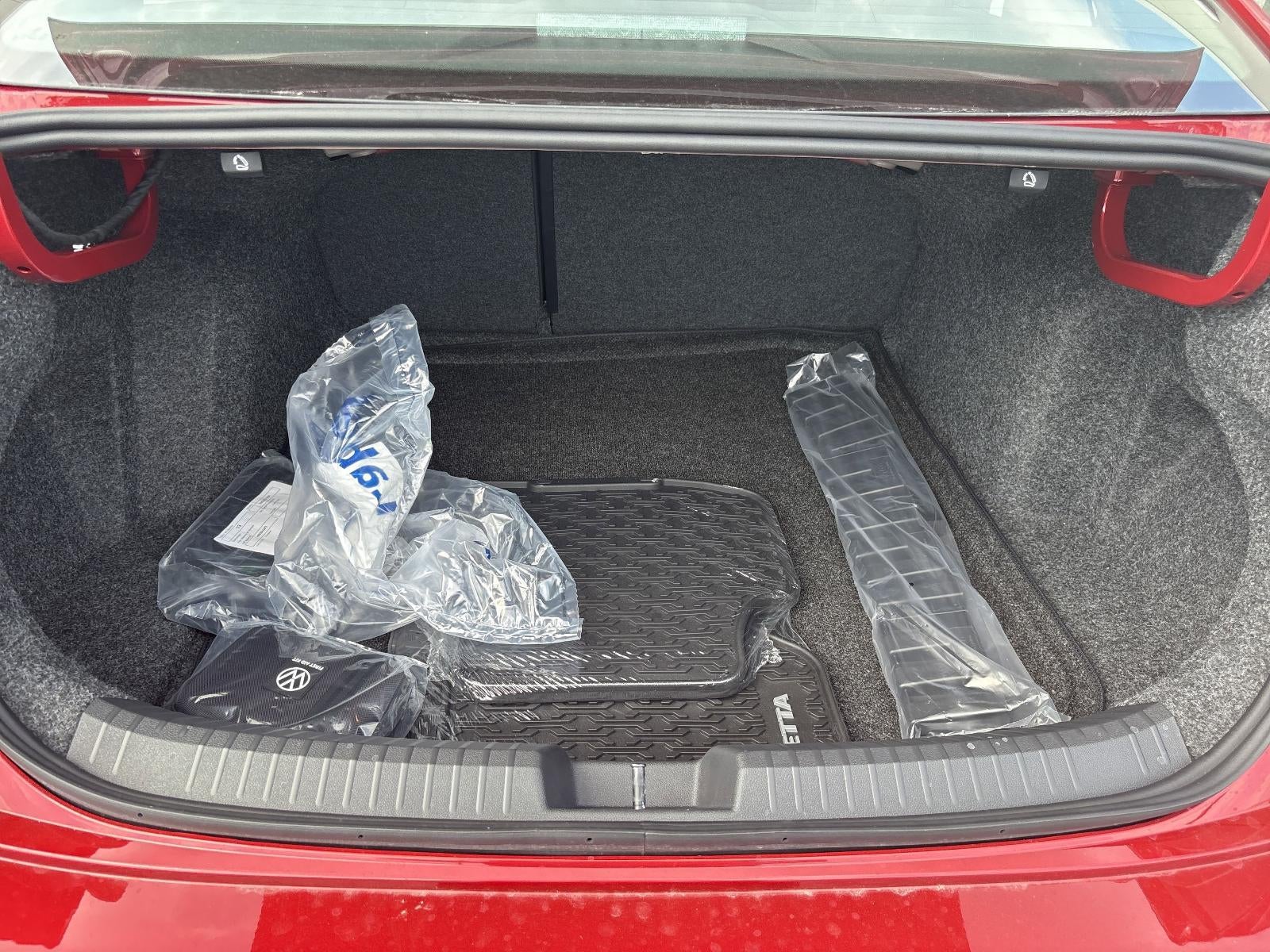 2025 Volkswagen Jetta SE Auto