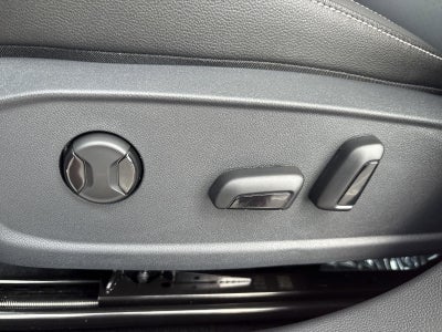 2025 Volkswagen Jetta SE Auto