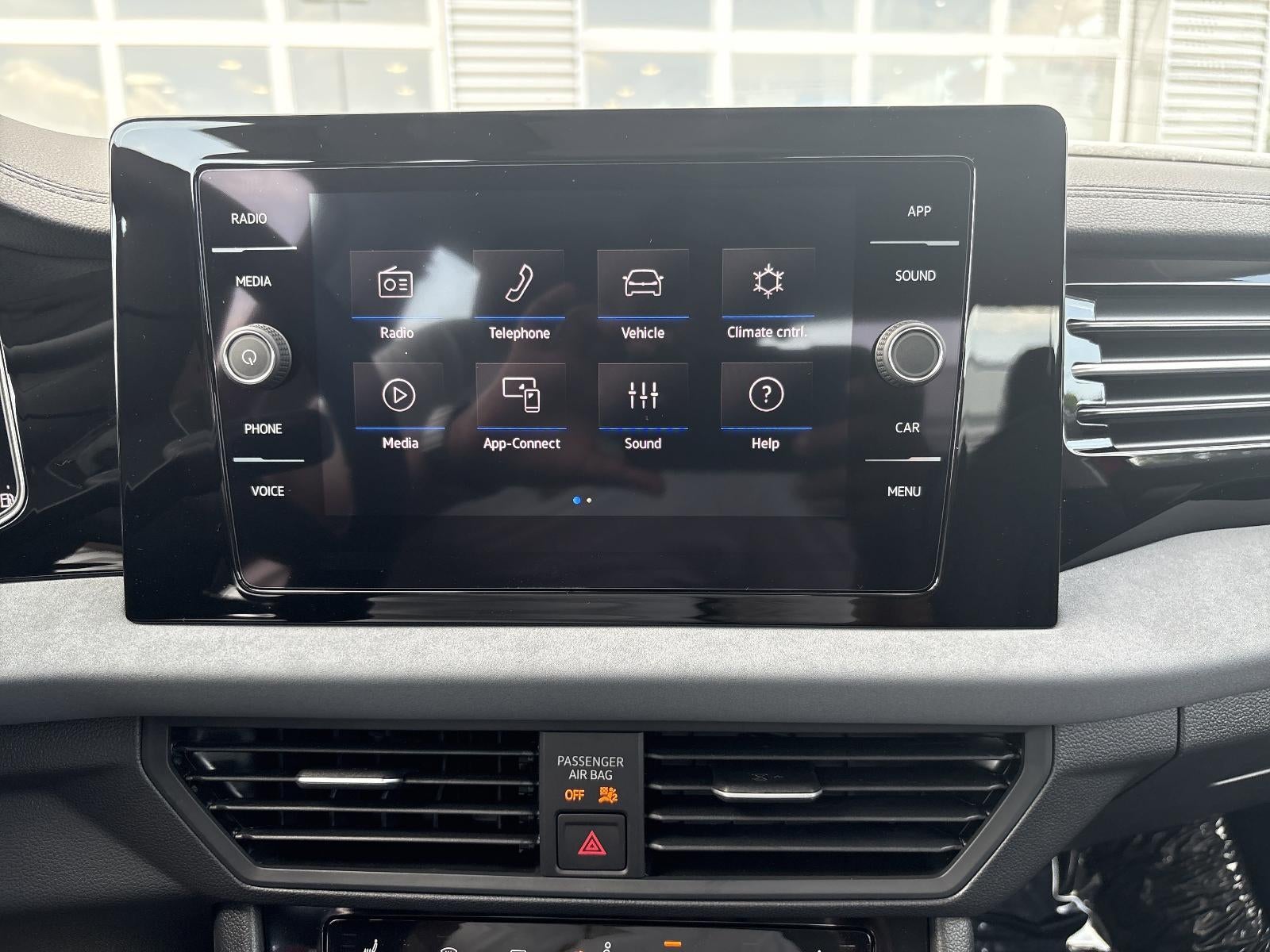 2025 Volkswagen Jetta SE Auto