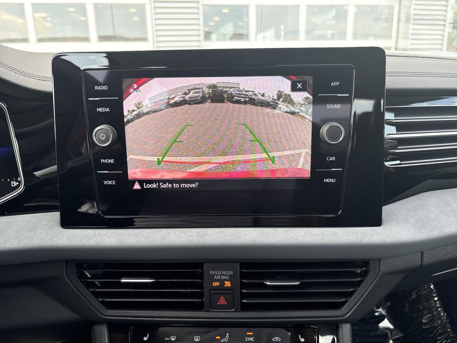 2025 Volkswagen Jetta SE Auto