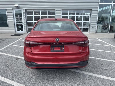 2025 Volkswagen Jetta SE Auto