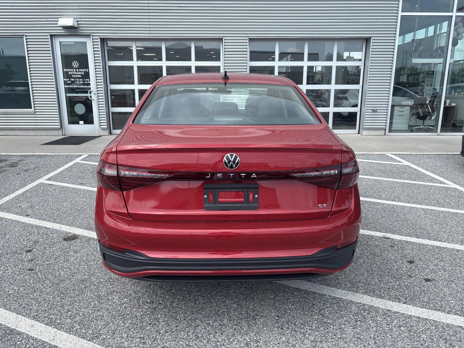2025 Volkswagen Jetta SE Auto