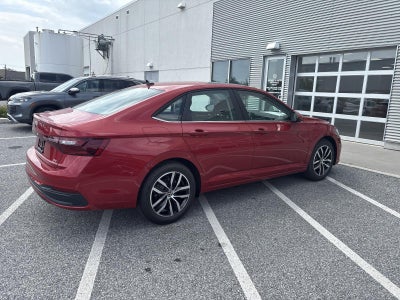 2025 Volkswagen Jetta SE Auto