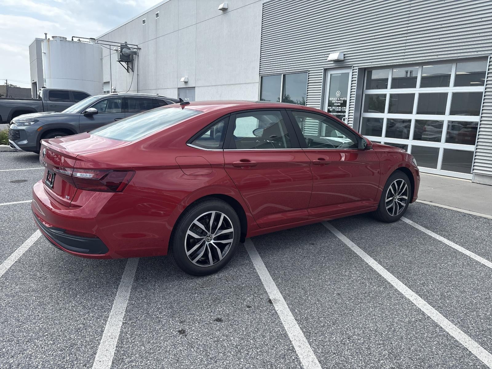 2025 Volkswagen Jetta SE Auto