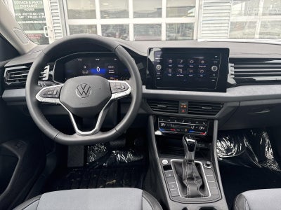 2025 Volkswagen Jetta SE Auto
