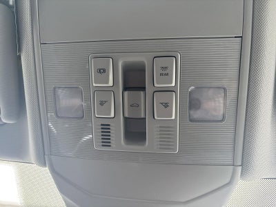 2025 Volkswagen Jetta SE Auto