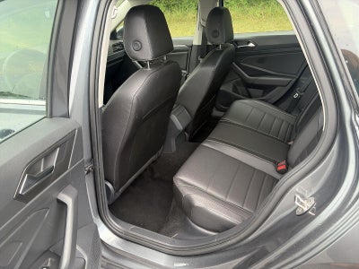 2024 Volkswagen Jetta SE Auto