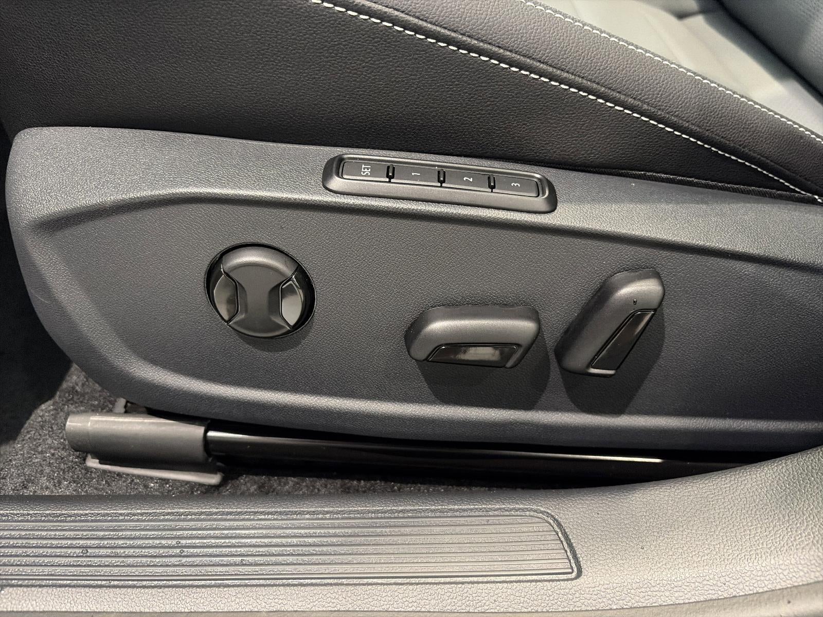 2026 Volkswagen Jetta SEL Auto