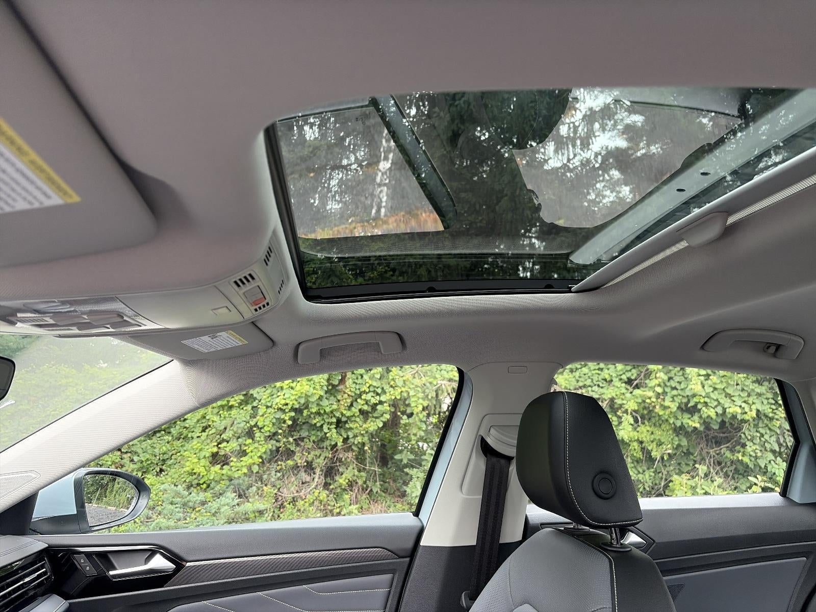 2026 Volkswagen Jetta SEL Auto