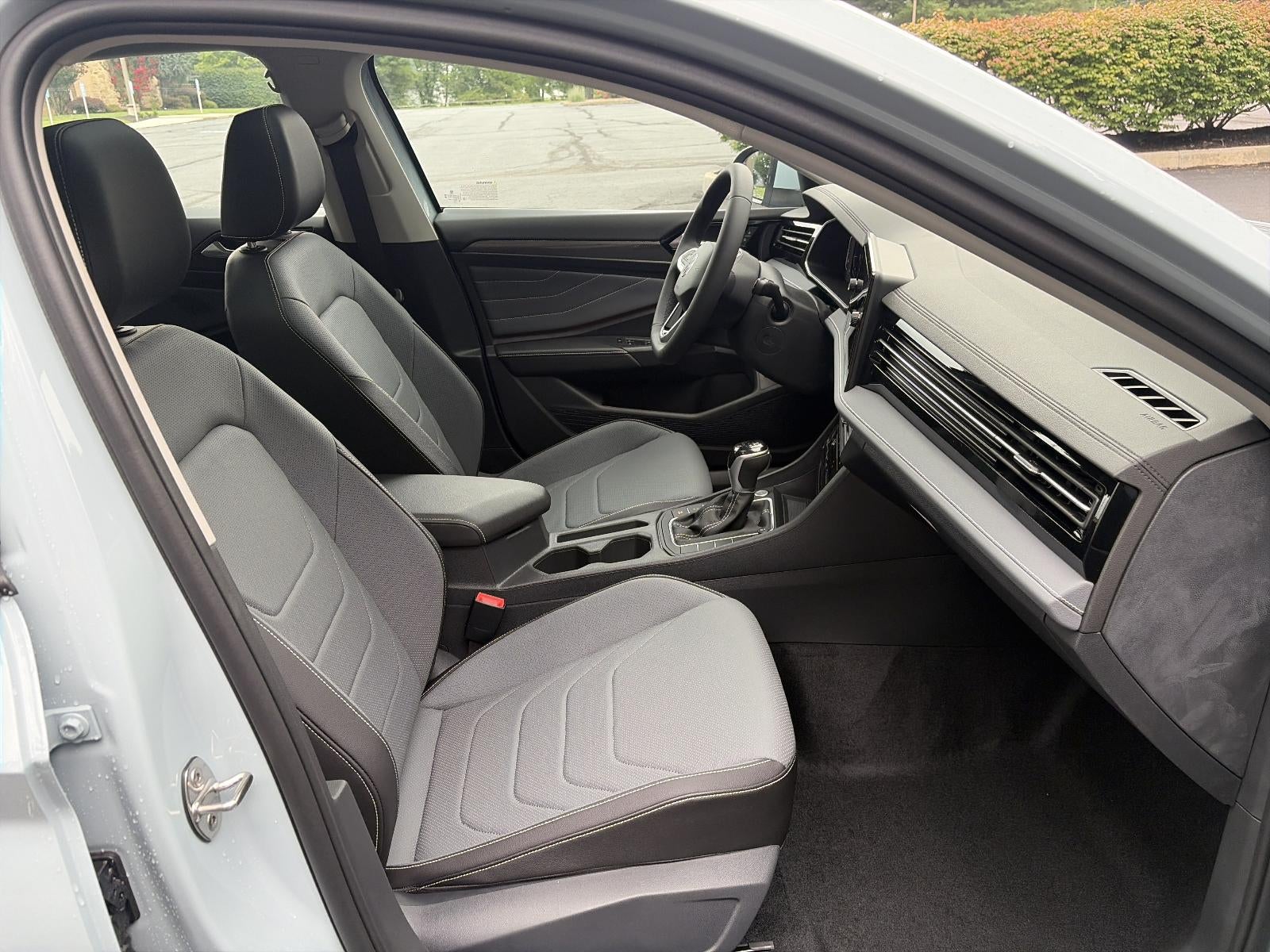 2026 Volkswagen Jetta SEL Auto