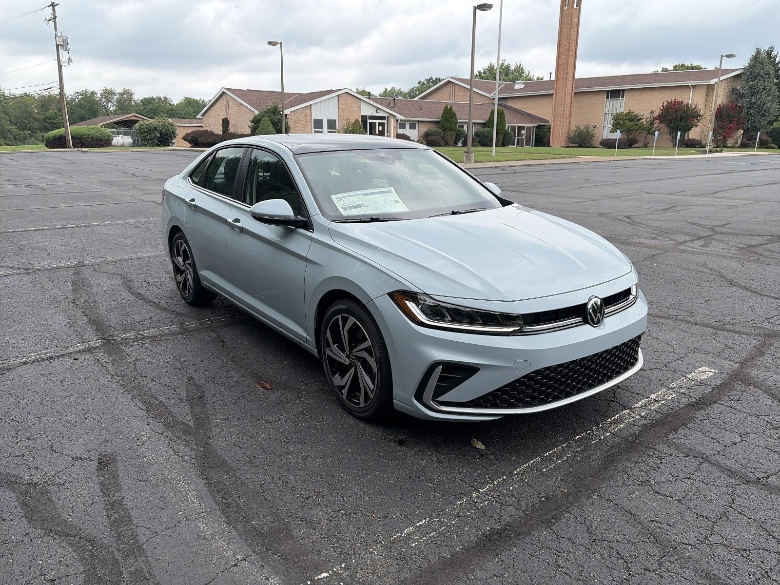 2026 Volkswagen Jetta SEL Auto