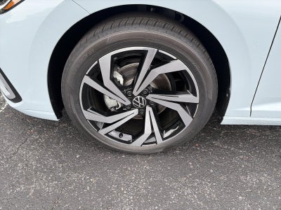 2026 Volkswagen Jetta SEL Auto