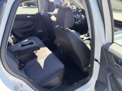 2025 Volkswagen Jetta SEL Auto