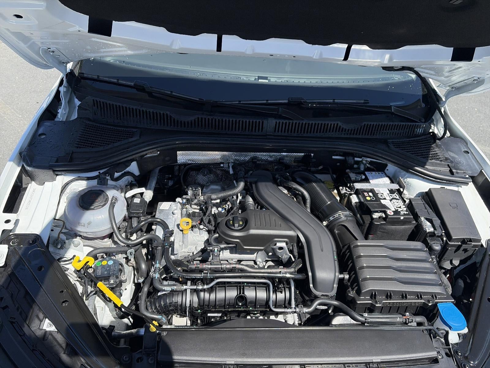 2025 Volkswagen Jetta SEL Auto