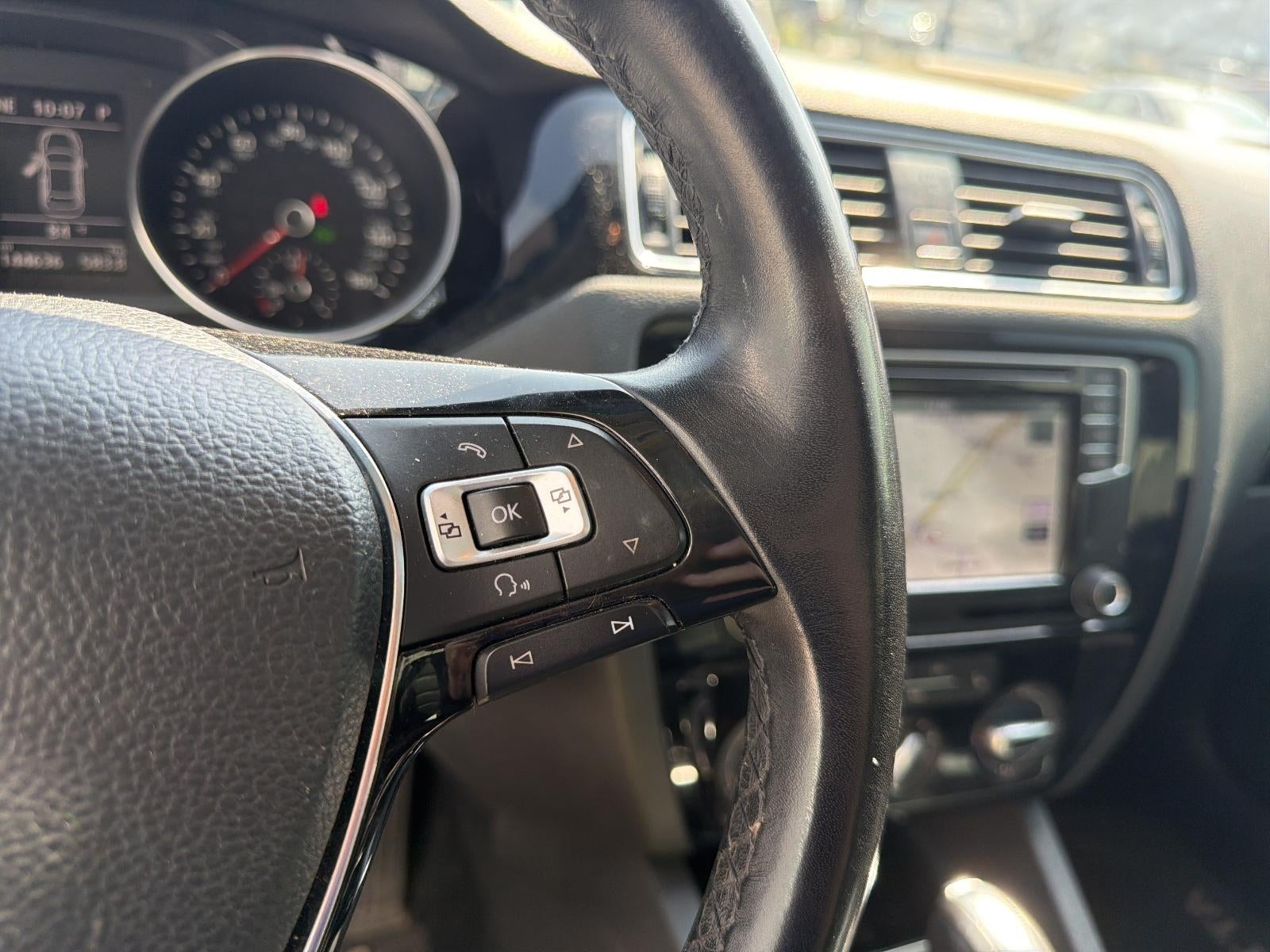2016 Volkswagen Jetta 4dr Auto 1.8T SEL PZEV Sedan