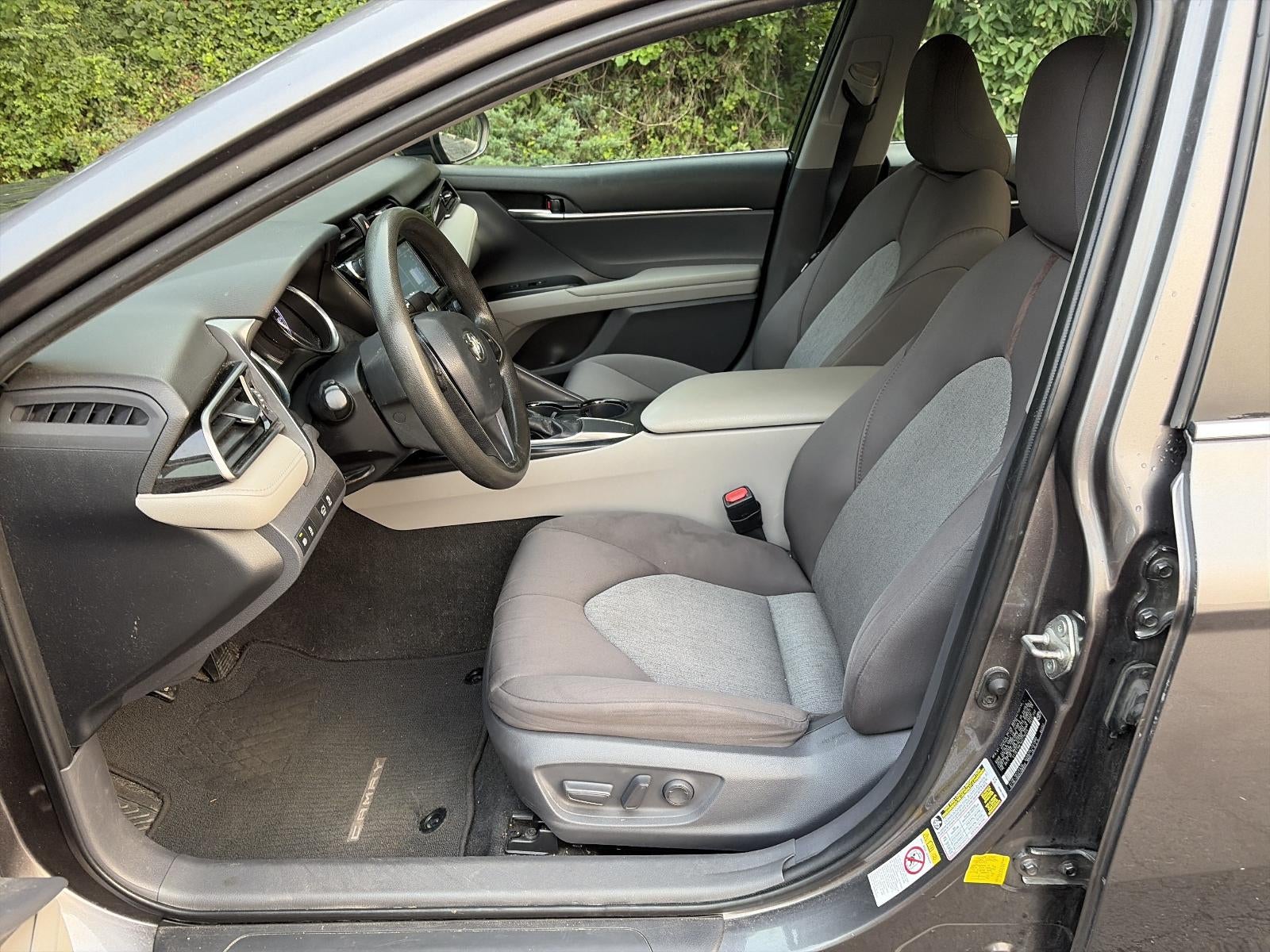 2019 Toyota Camry LE Auto (SE)