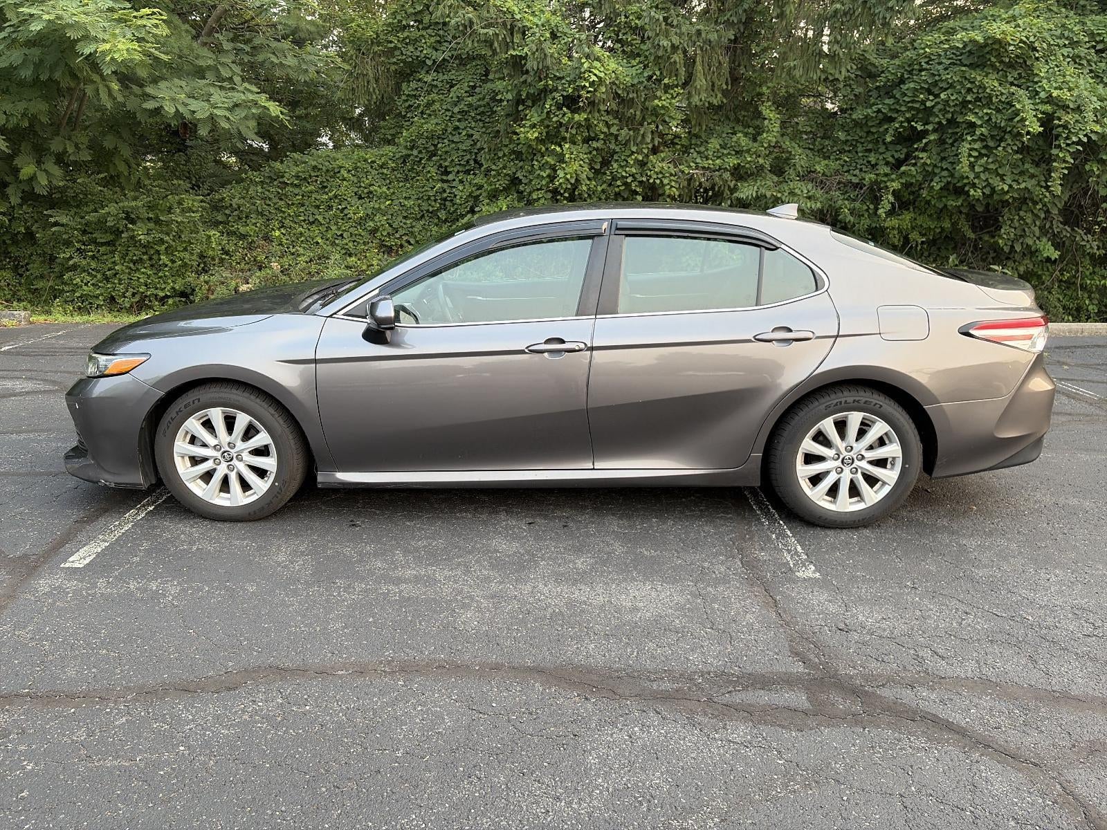 2019 Toyota Camry LE Auto (SE)
