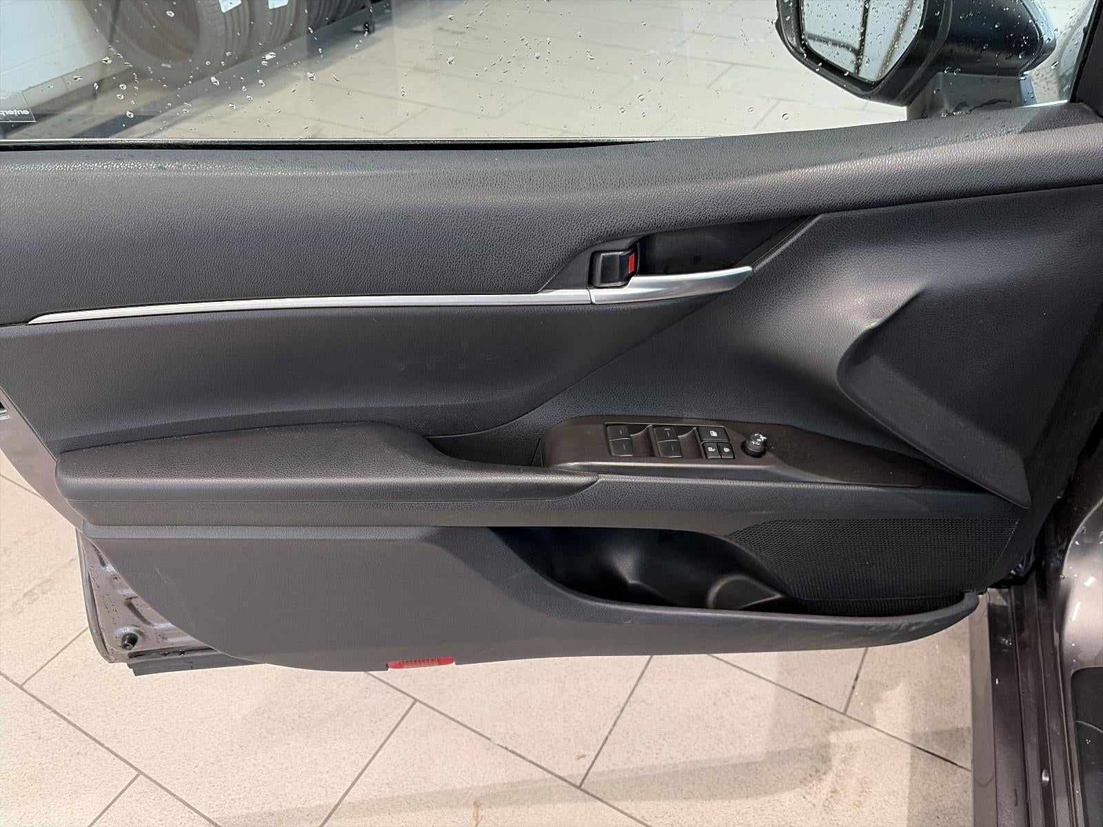 2023 Toyota Camry LE Auto (SE)