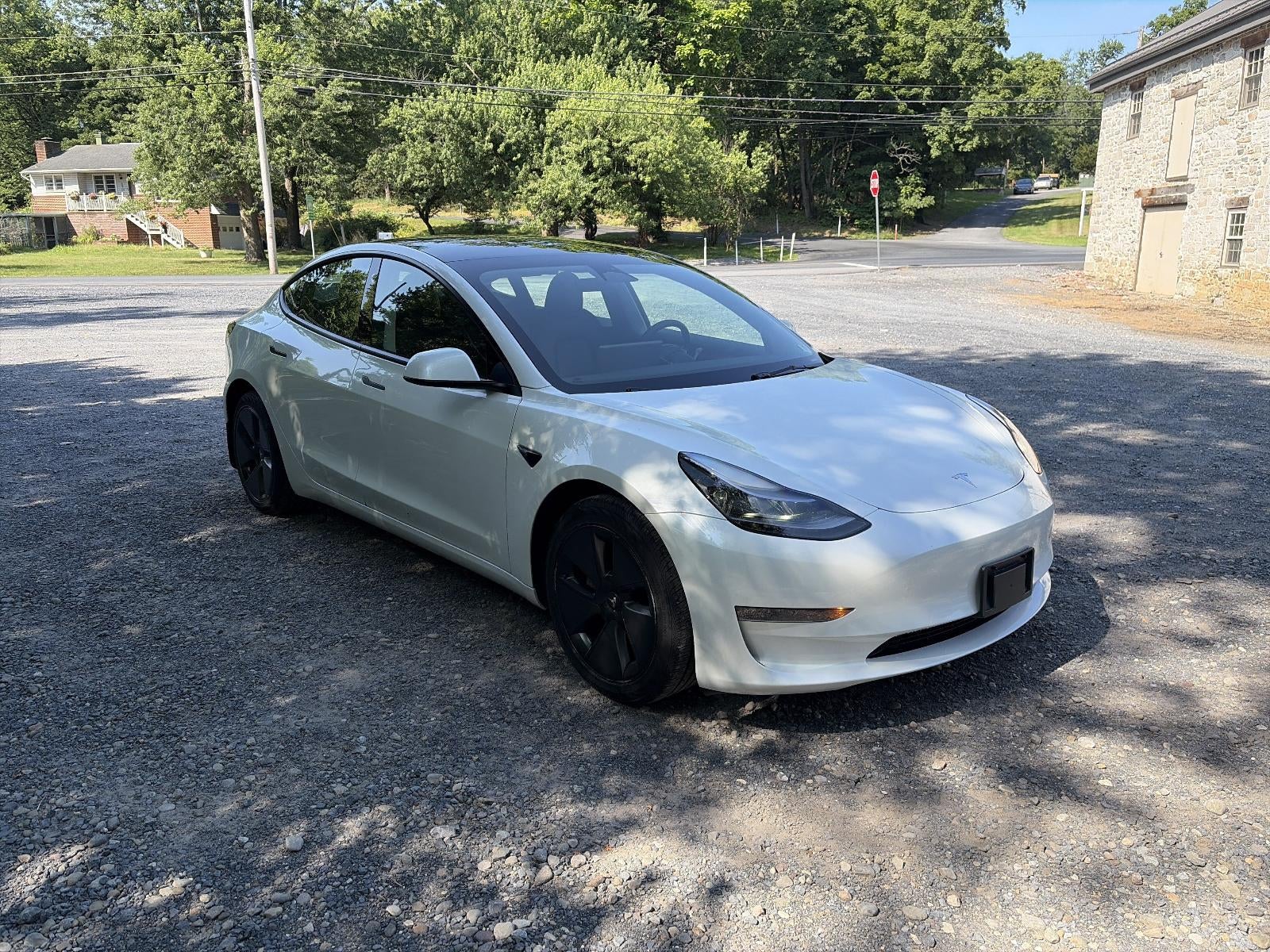 2023 Tesla Model 3 RWD