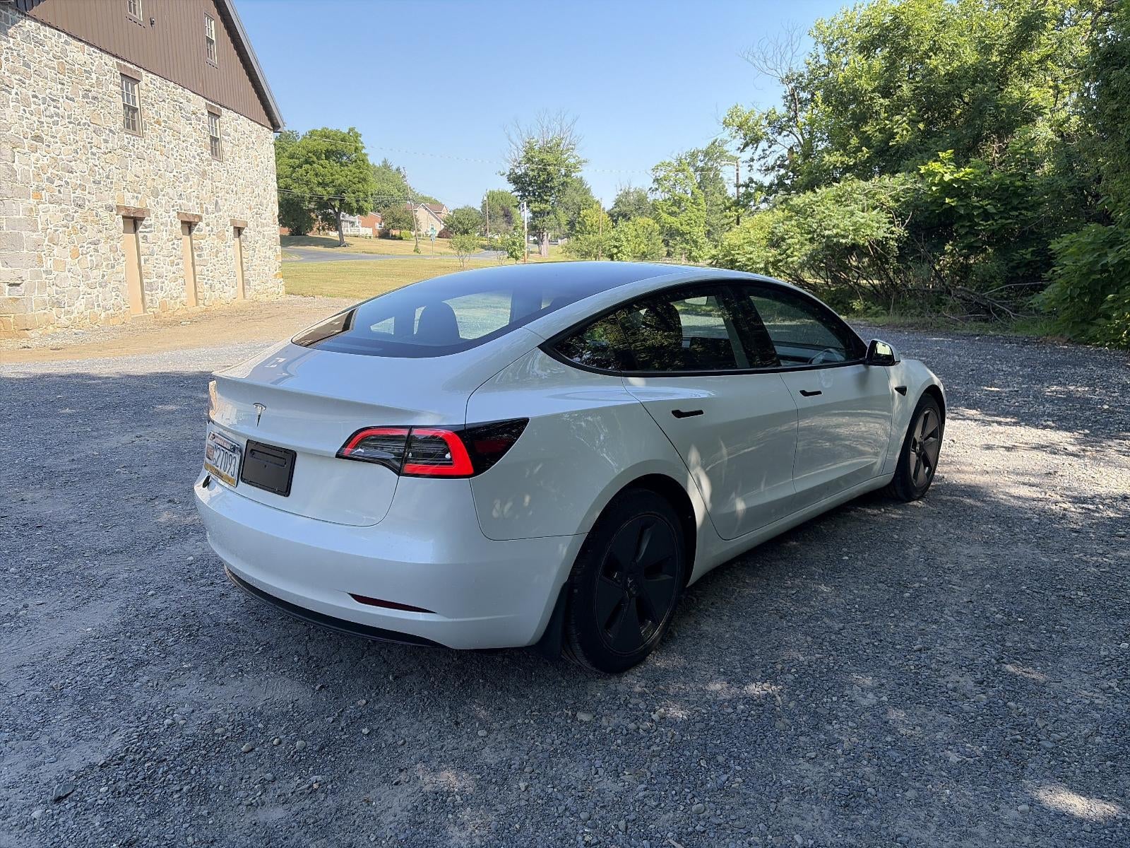 2023 Tesla Model 3 RWD