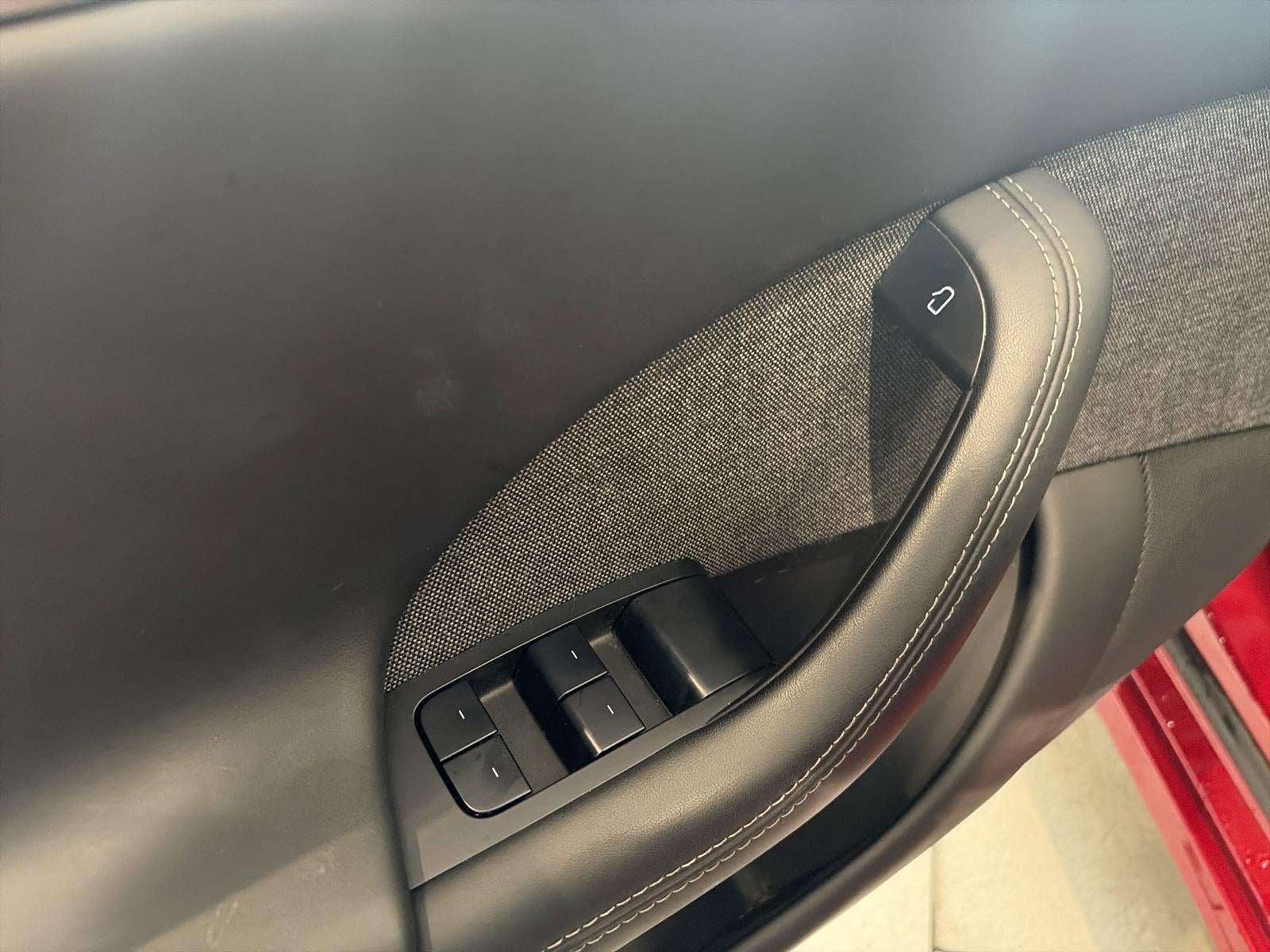 2024 Tesla Model S Plaid AWD