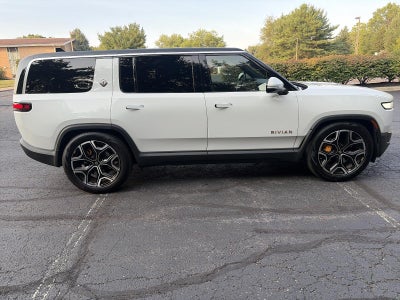 2022 Rivian R1S Launch Edition AWD