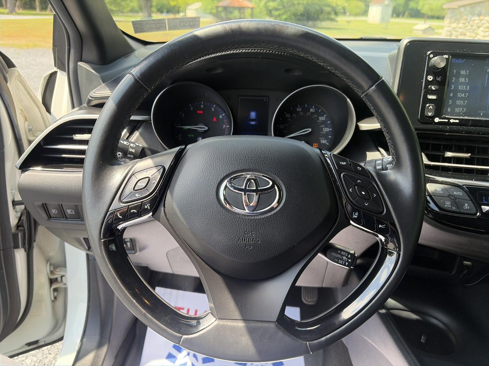 2018 Toyota C-HR XLE Premium FWD (Natl)