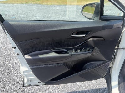 2018 Toyota C-HR XLE Premium FWD (Natl)