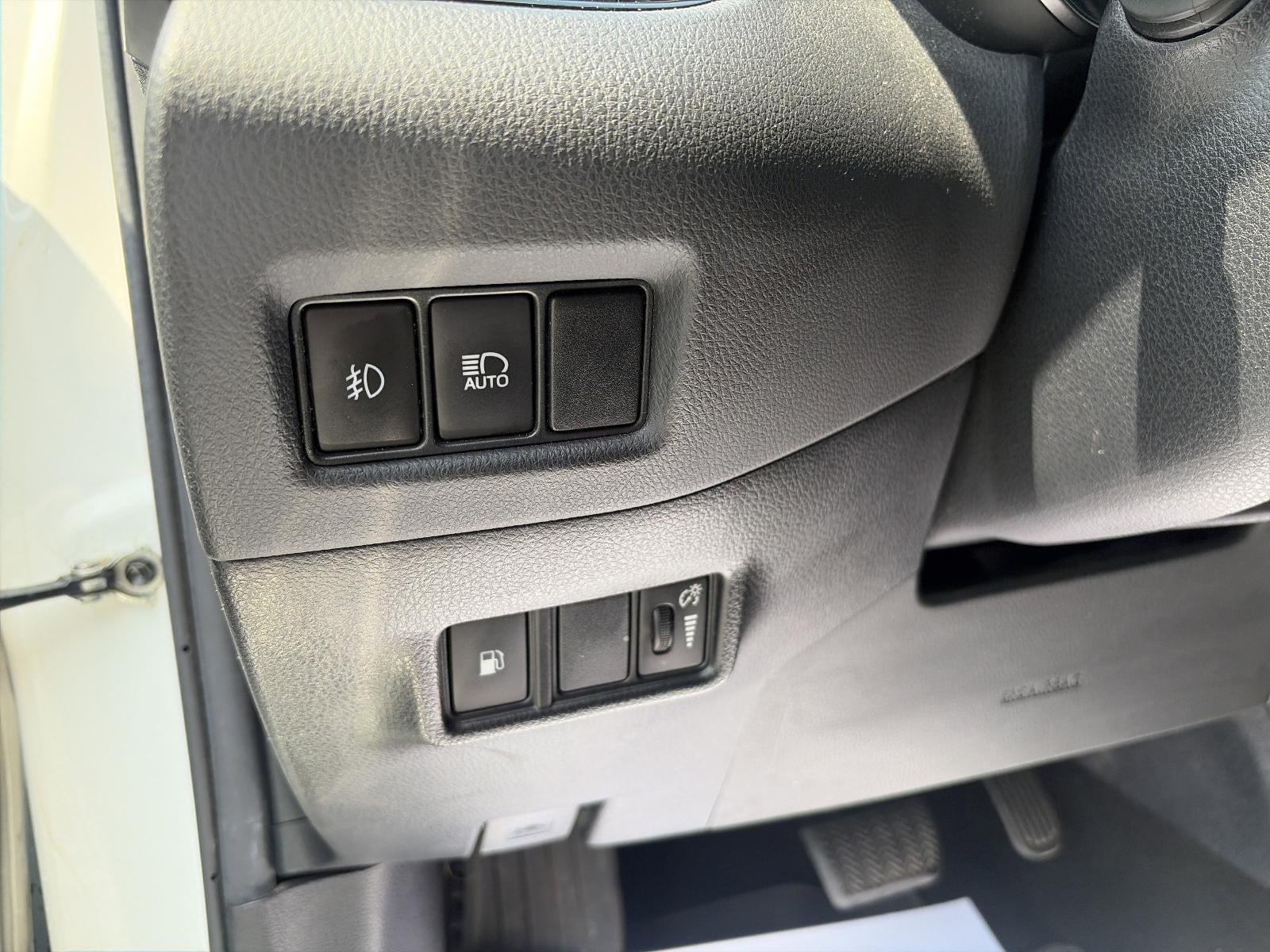 2018 Toyota C-HR XLE Premium FWD (Natl)