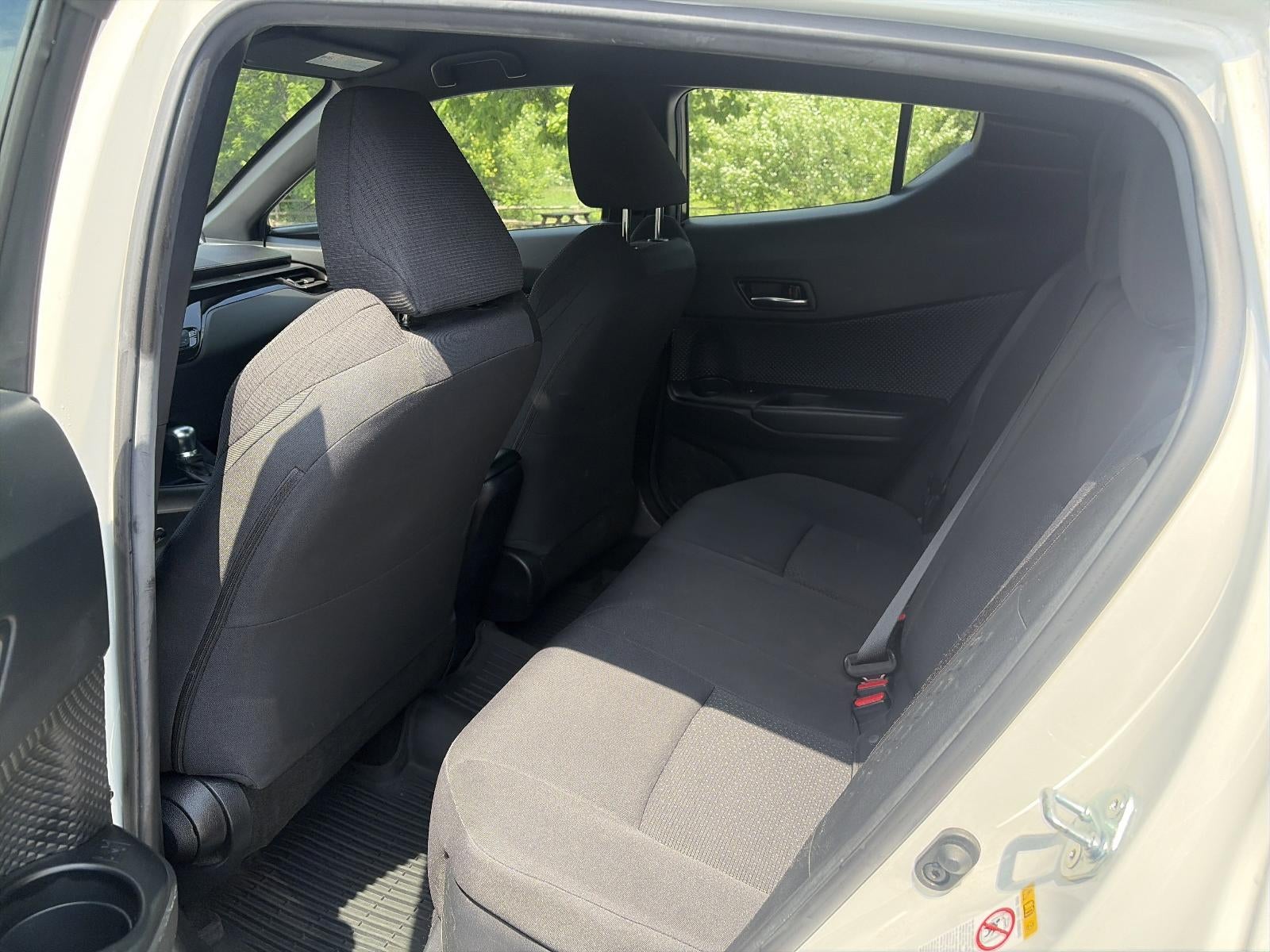 2018 Toyota C-HR XLE Premium FWD (Natl)