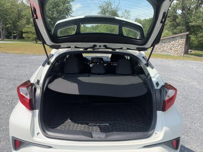 2018 Toyota C-HR XLE Premium FWD (Natl)
