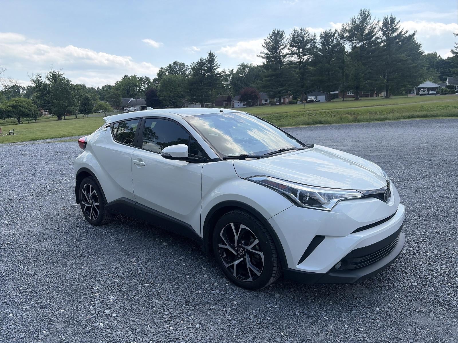 2018 Toyota C-HR XLE Premium FWD (Natl)
