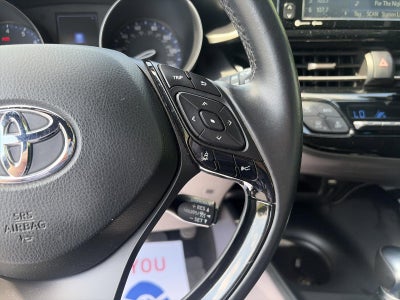 2018 Toyota C-HR XLE Premium FWD (Natl)