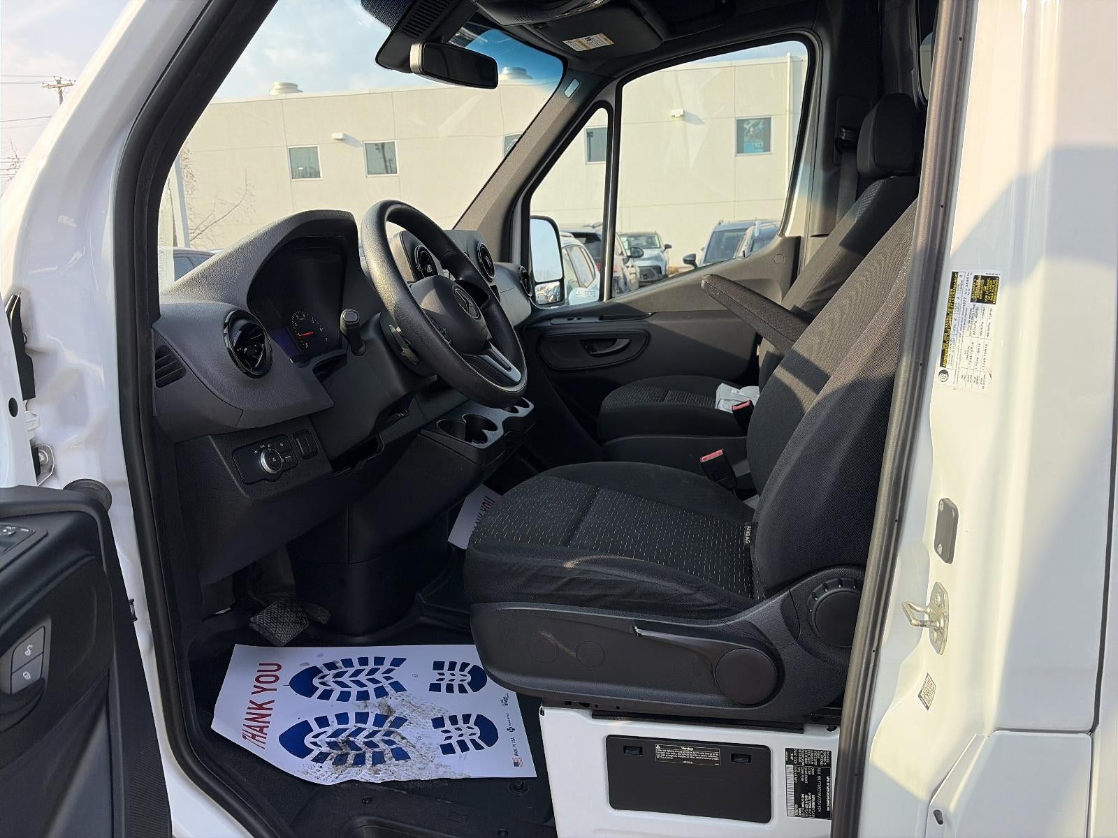 2021 Mercedes-Benz Sprinter Cargo Van 1500 Standard Roof I4 144" RWD