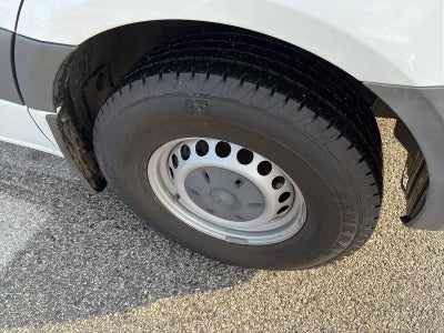 2021 Mercedes-Benz Sprinter Cargo Van 1500 Standard Roof I4 144" RWD