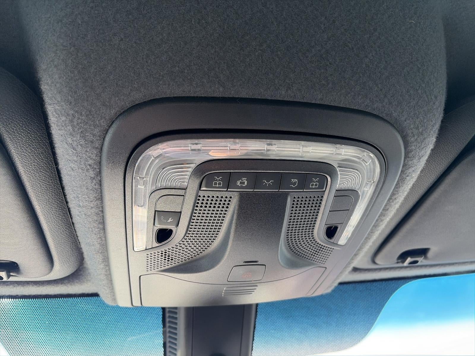 2021 Mercedes-Benz Sprinter Cargo Van 1500 Standard Roof I4 144" RWD