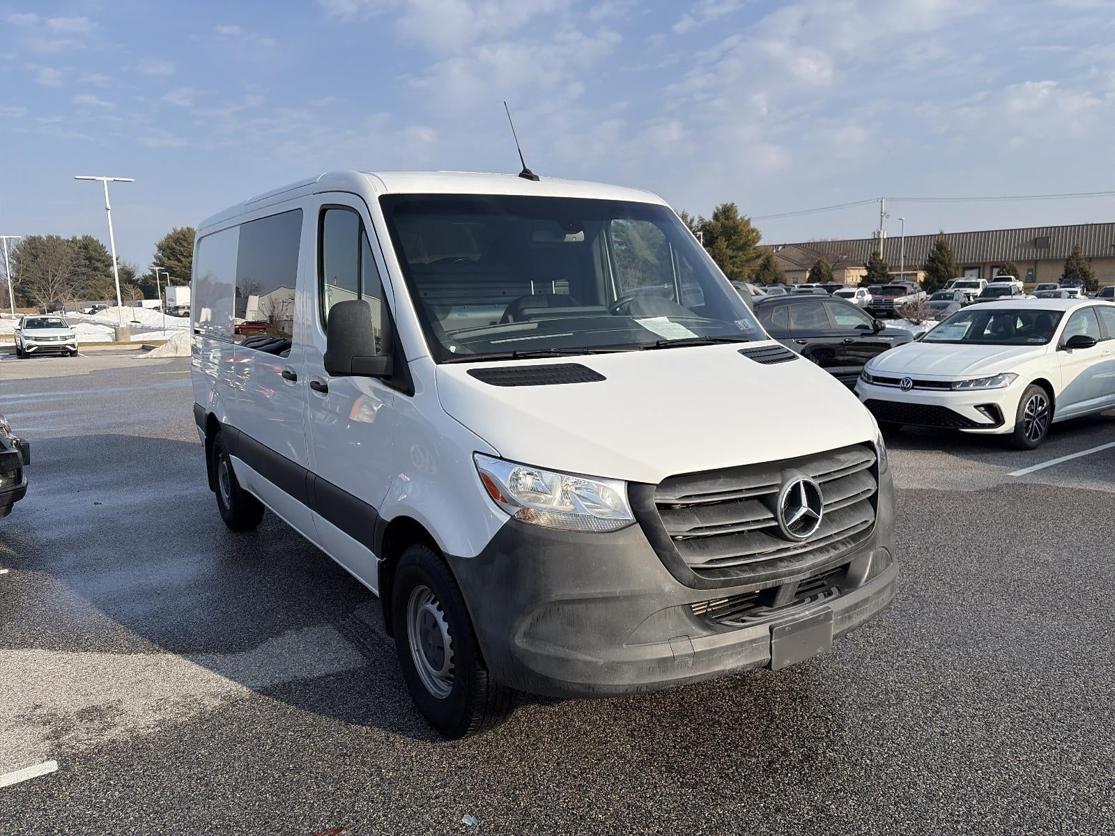 2021 Mercedes-Benz Sprinter Cargo Van 1500 Standard Roof I4 144" RWD