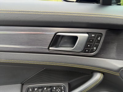 2022 Porsche Panamera Turbo S AWD