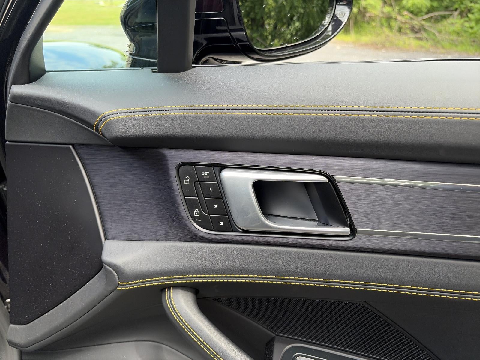 2022 Porsche Panamera Turbo S AWD