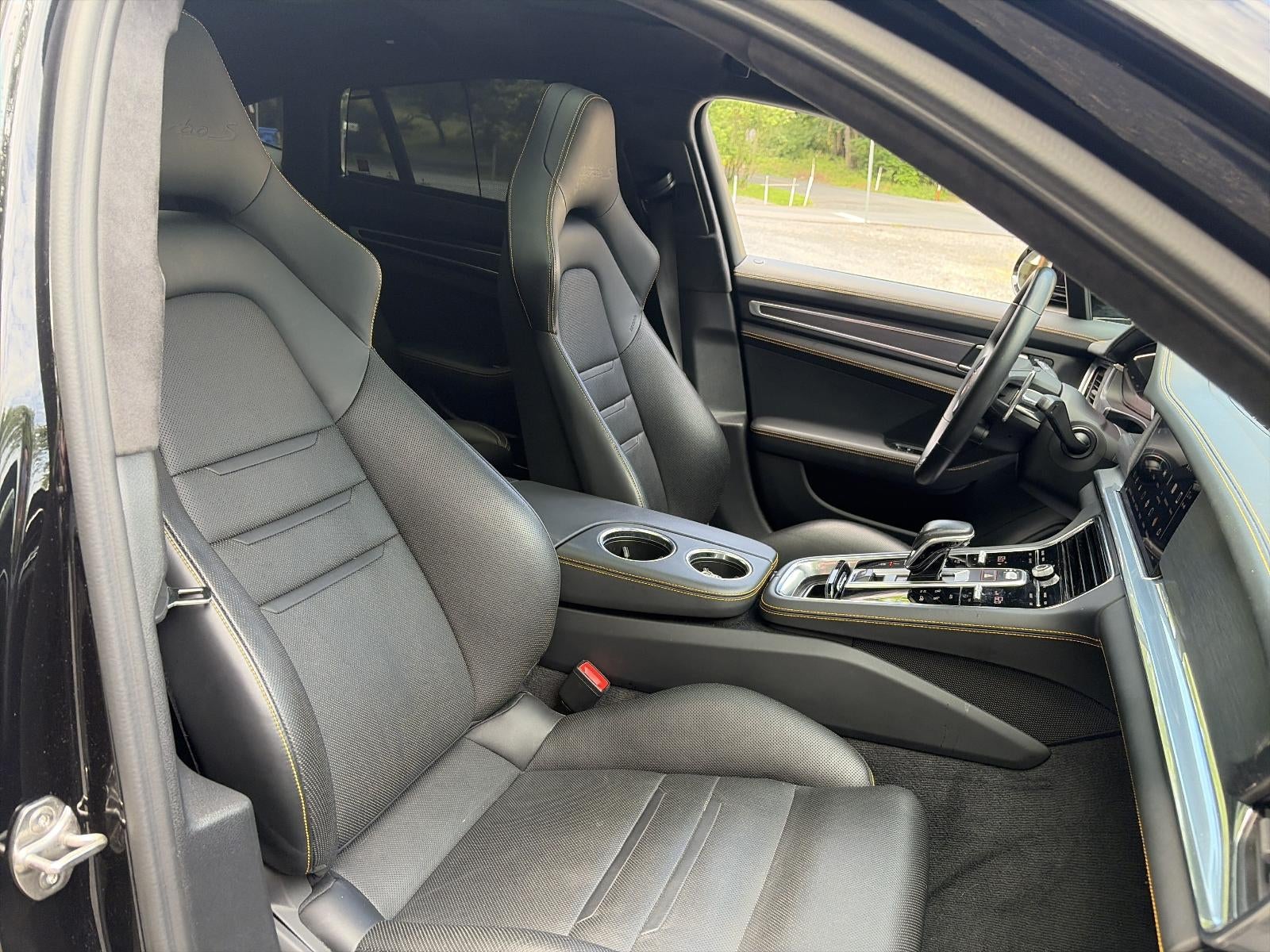 2022 Porsche Panamera Turbo S AWD